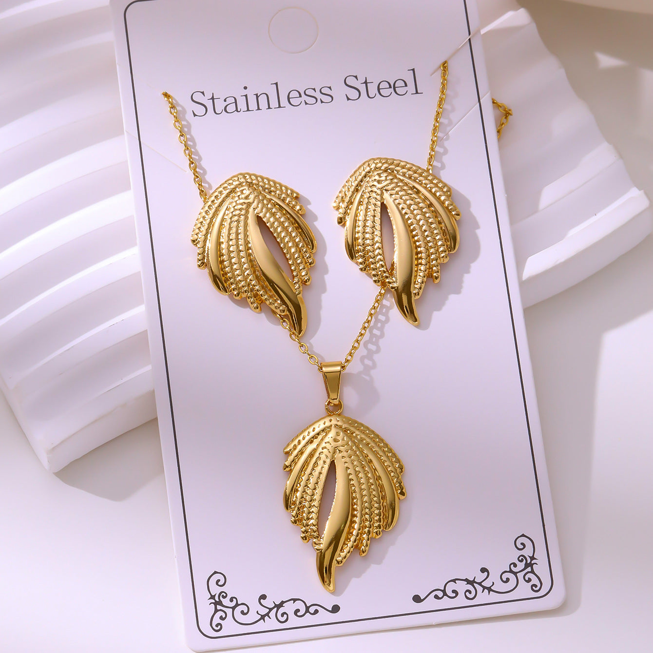 Retro Palace Starfish Earrings & Necklace Set — 18K Gold Plated