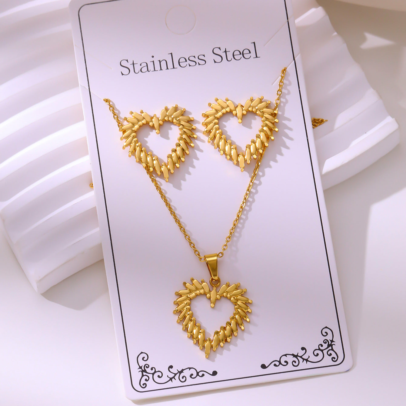 Retro Palace Starfish Earrings & Necklace Set — 18K Gold Plated