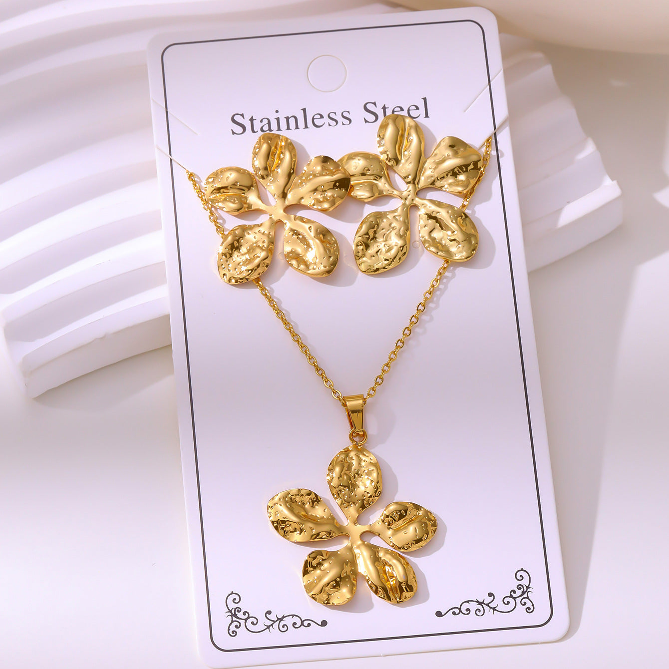 Retro Palace Starfish Earrings & Necklace Set — 18K Gold Plated