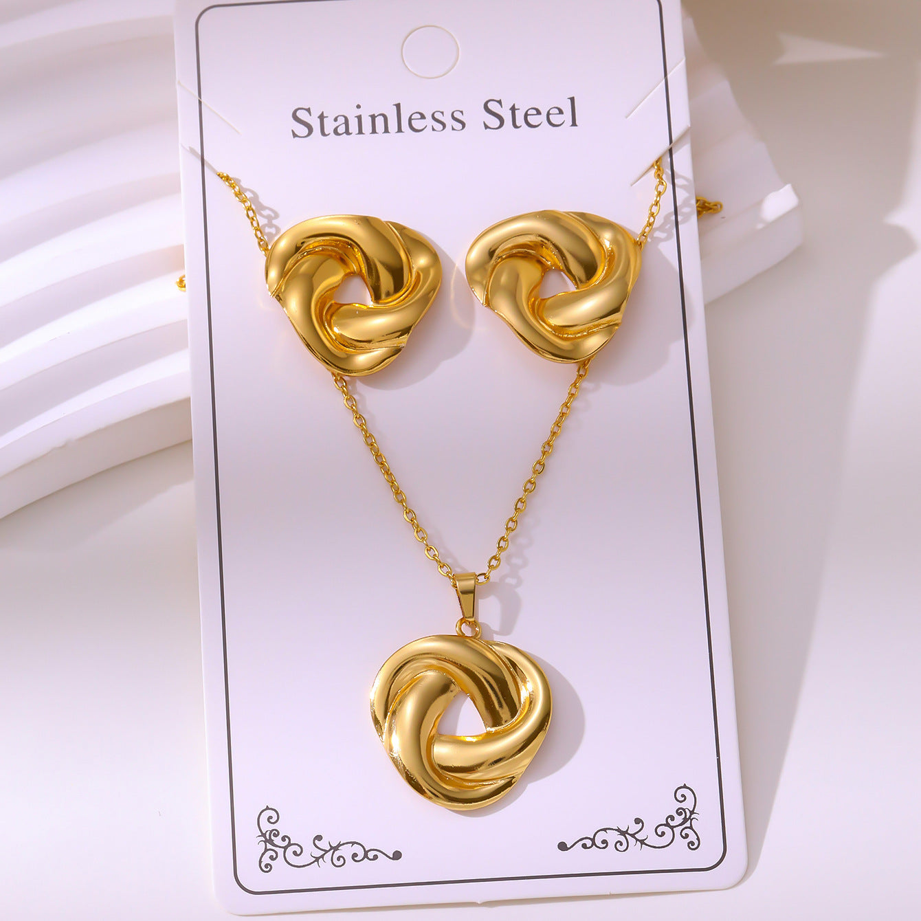 Retro Palace Starfish Earrings & Necklace Set — 18K Gold Plated