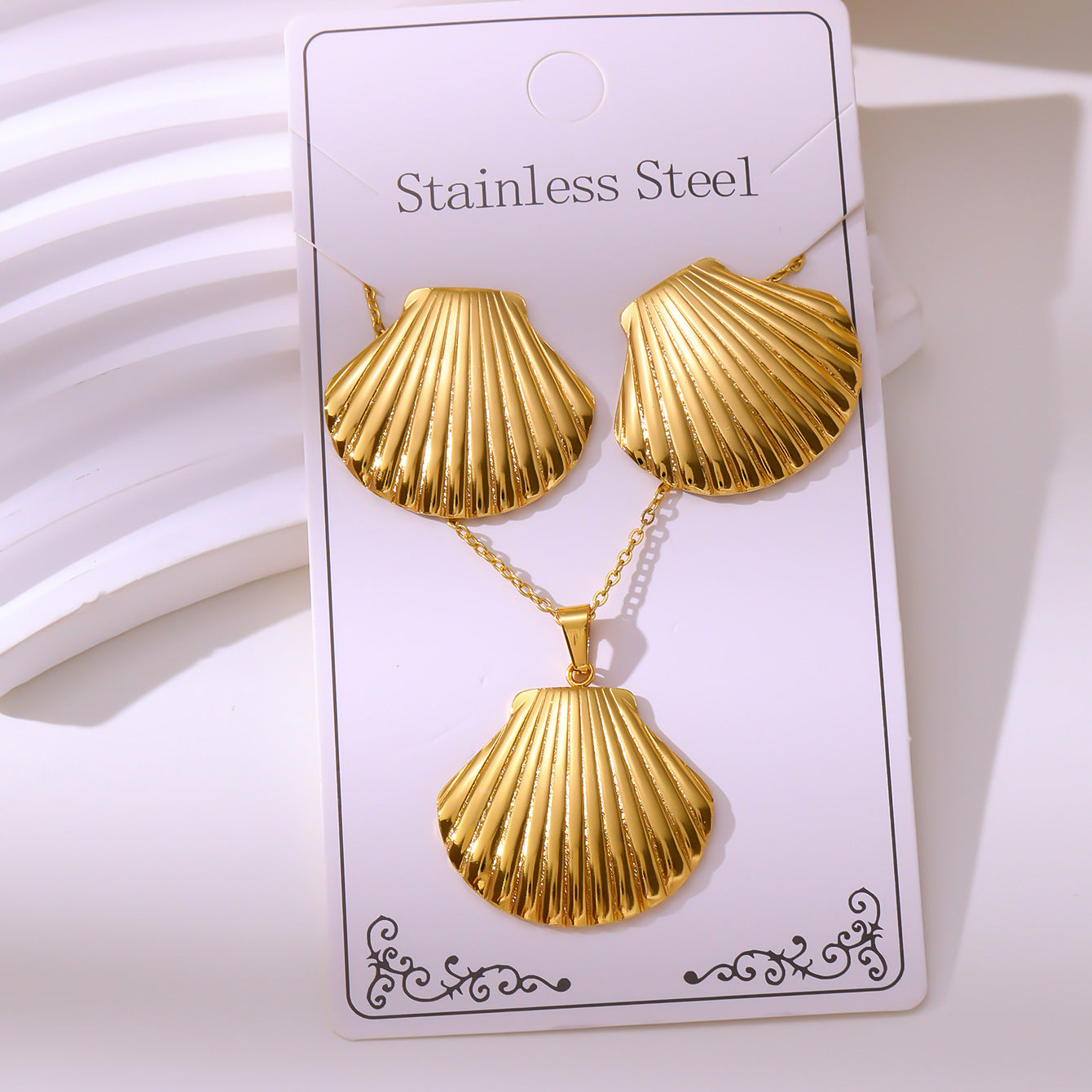 Retro Palace Starfish Earrings & Necklace Set — 18K Gold Plated