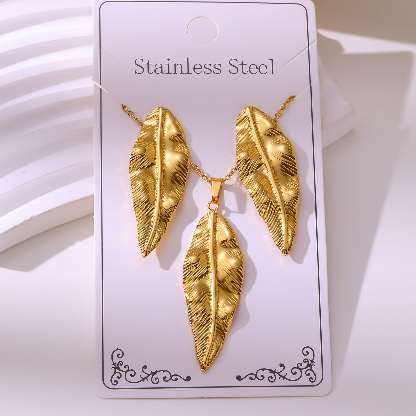 Retro Palace Starfish Earrings & Necklace Set — 18K Gold Plated