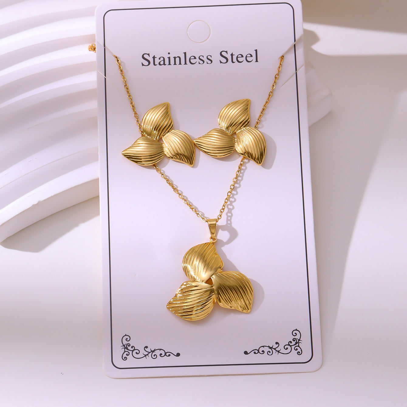 Retro Palace Starfish Earrings & Necklace Set — 18K Gold Plated