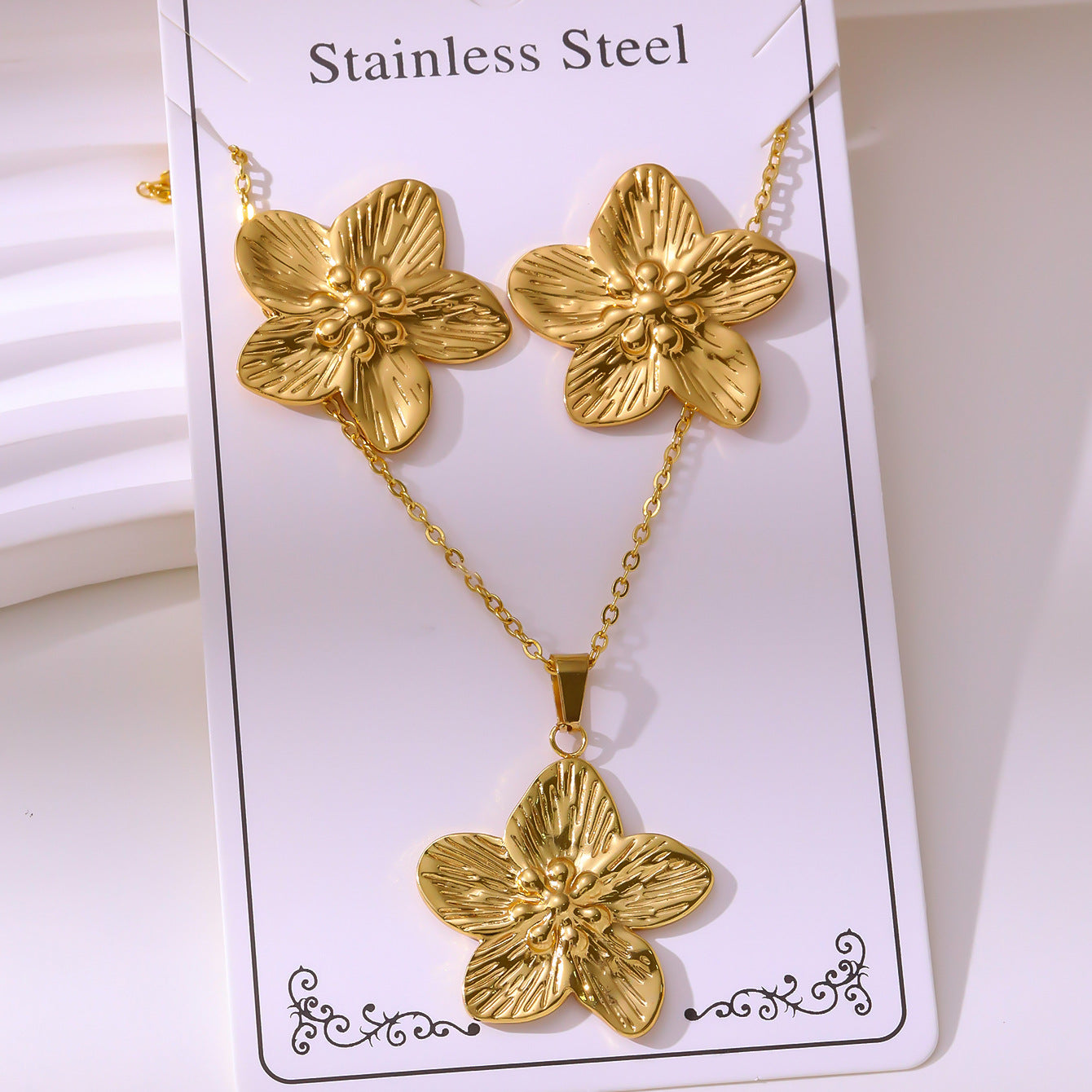 Retro Palace Starfish Earrings & Necklace Set — 18K Gold Plated