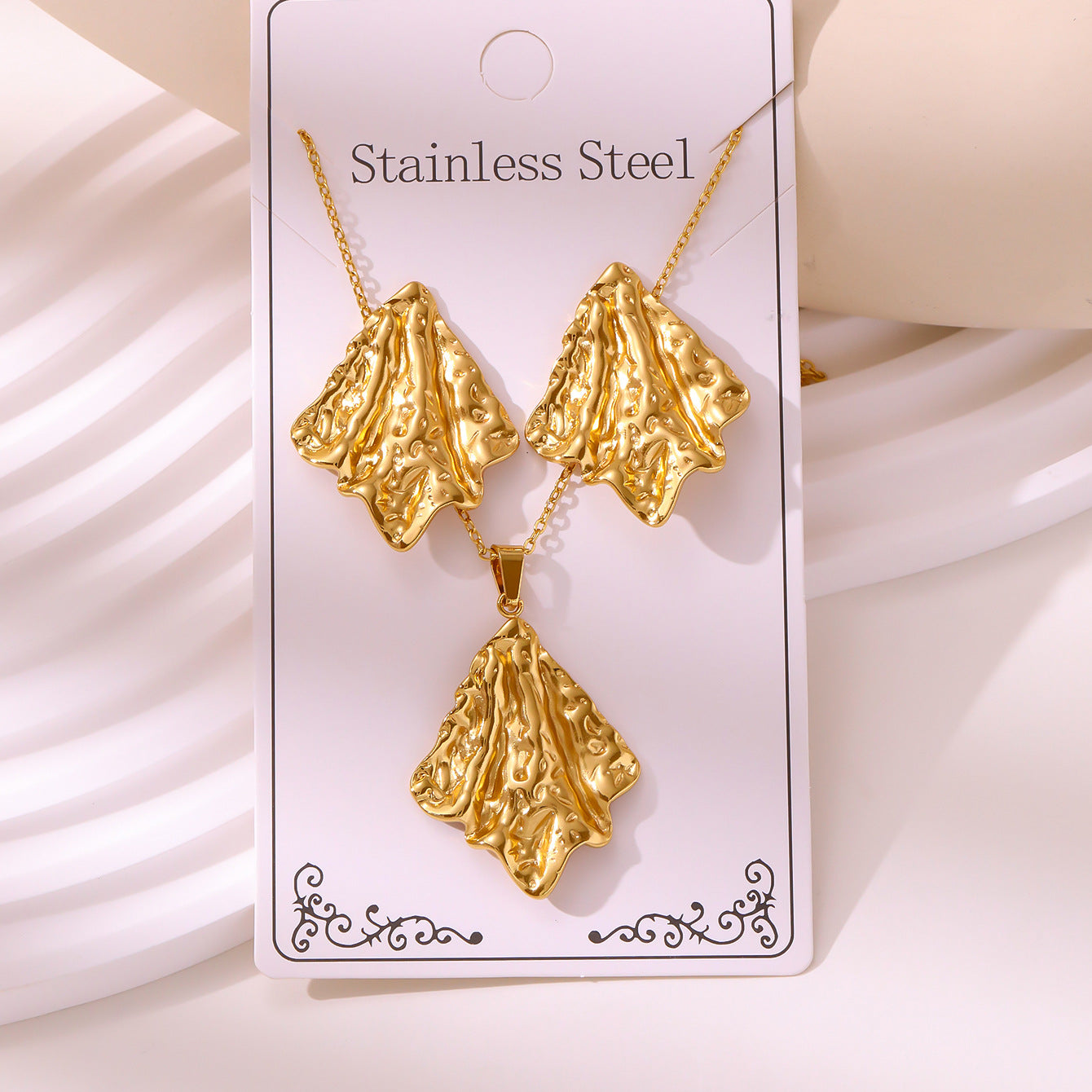 Retro Palace Starfish Earrings & Necklace Set — 18K Gold Plated