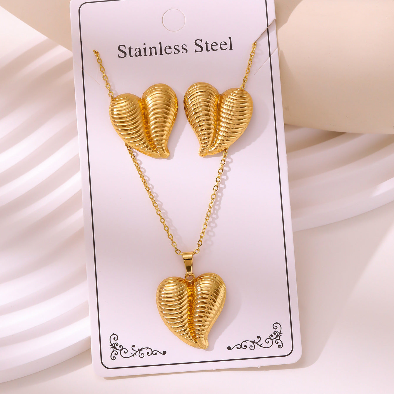 Retro Palace Starfish Earrings & Necklace Set — 18K Gold Plated