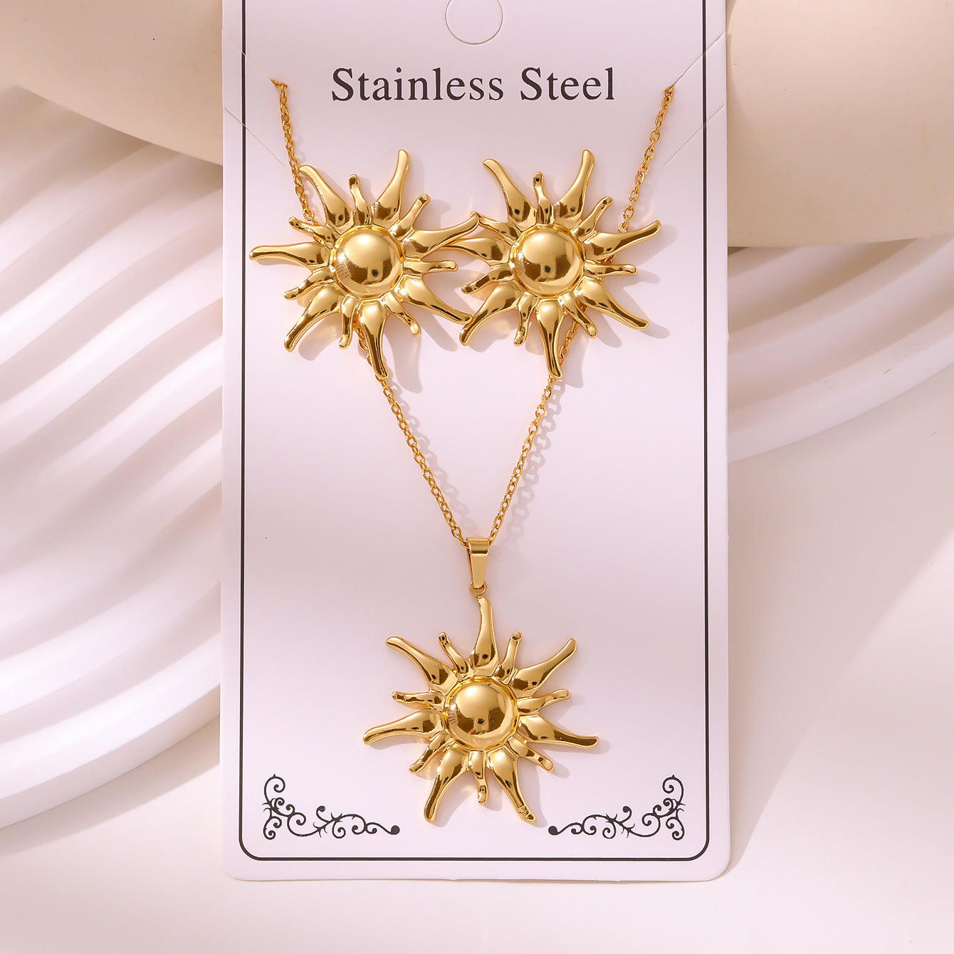 Retro Palace Starfish Earrings & Necklace Set — 18K Gold Plated
