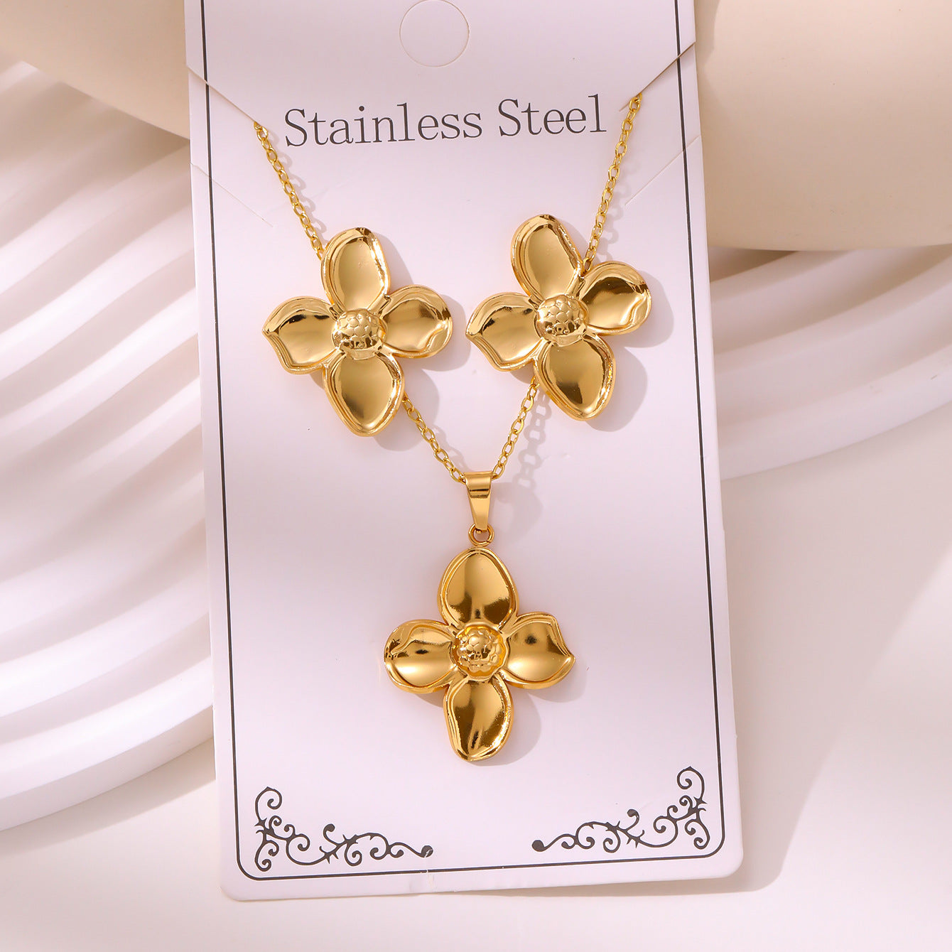 Retro Palace Starfish Earrings & Necklace Set — 18K Gold Plated
