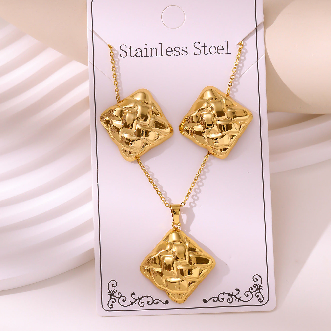 Retro Palace Starfish Earrings & Necklace Set — 18K Gold Plated