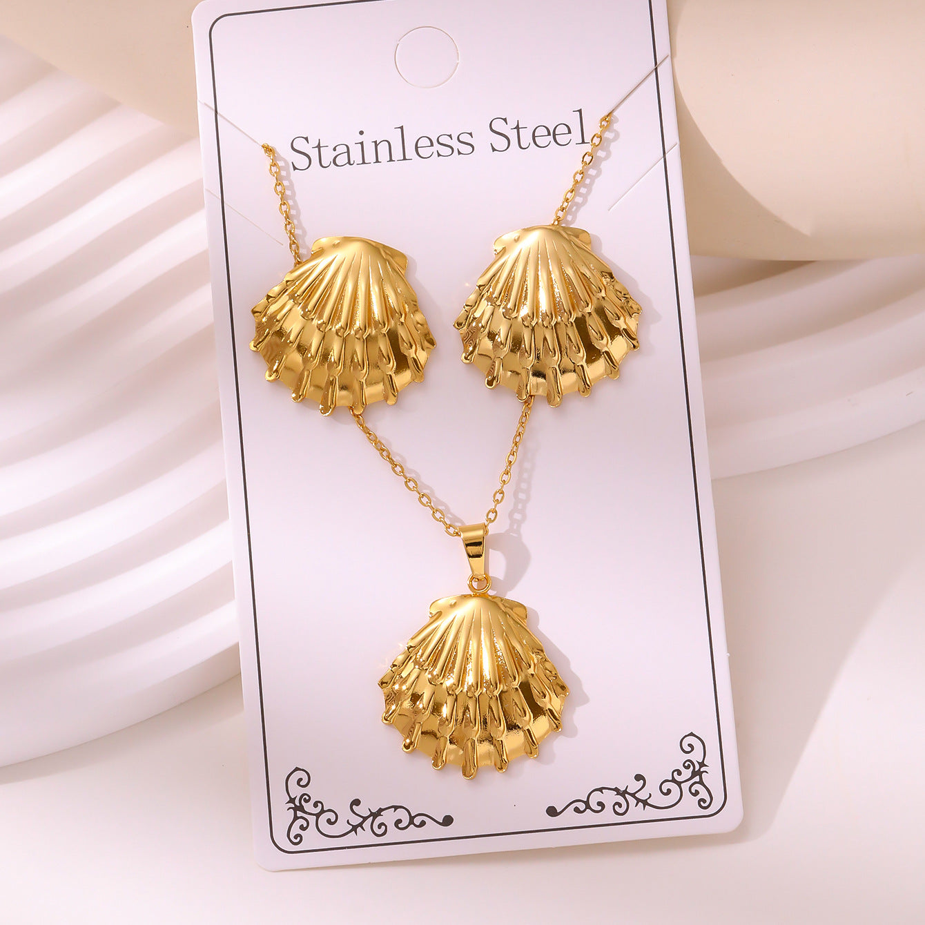 Retro Palace Starfish Earrings & Necklace Set — 18K Gold Plated