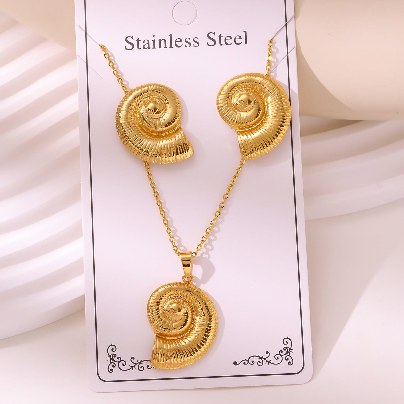 Retro Palace Starfish Earrings & Necklace Set — 18K Gold Plated