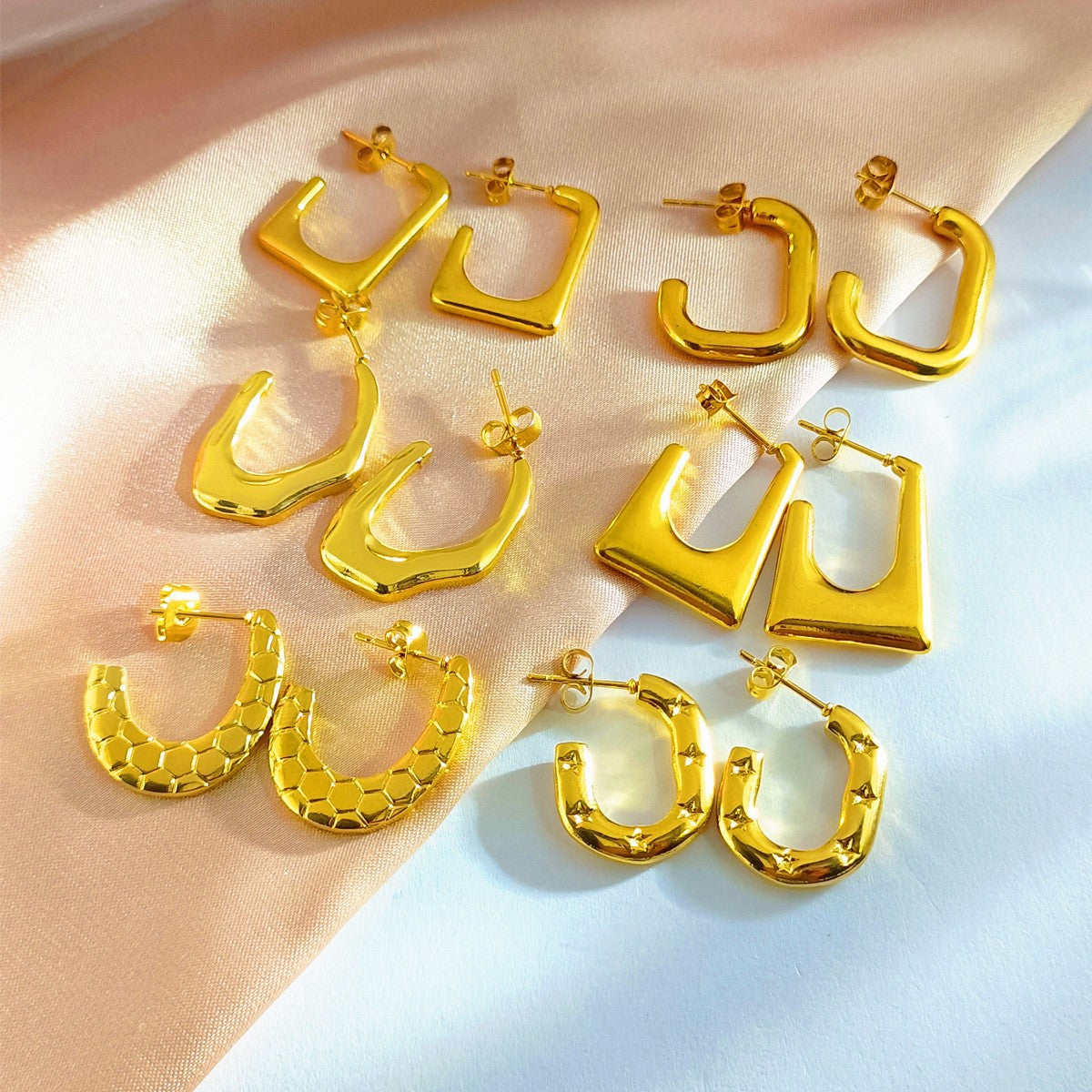 Geometric Hammered Oil-Pressed Earrings — Stainless Steel, 18K Gold Plated, Minimalist