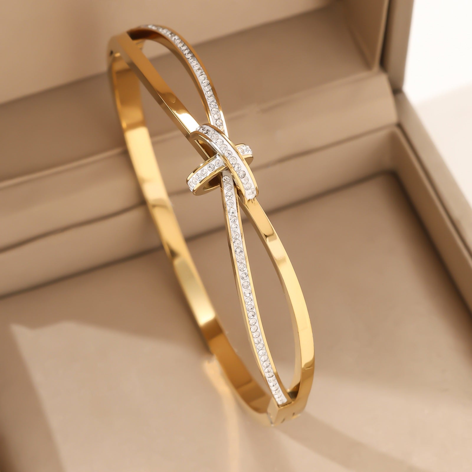 Zircon Crystal Titanium Steel Bracelet — 18K Gold Plated, Light Luxury