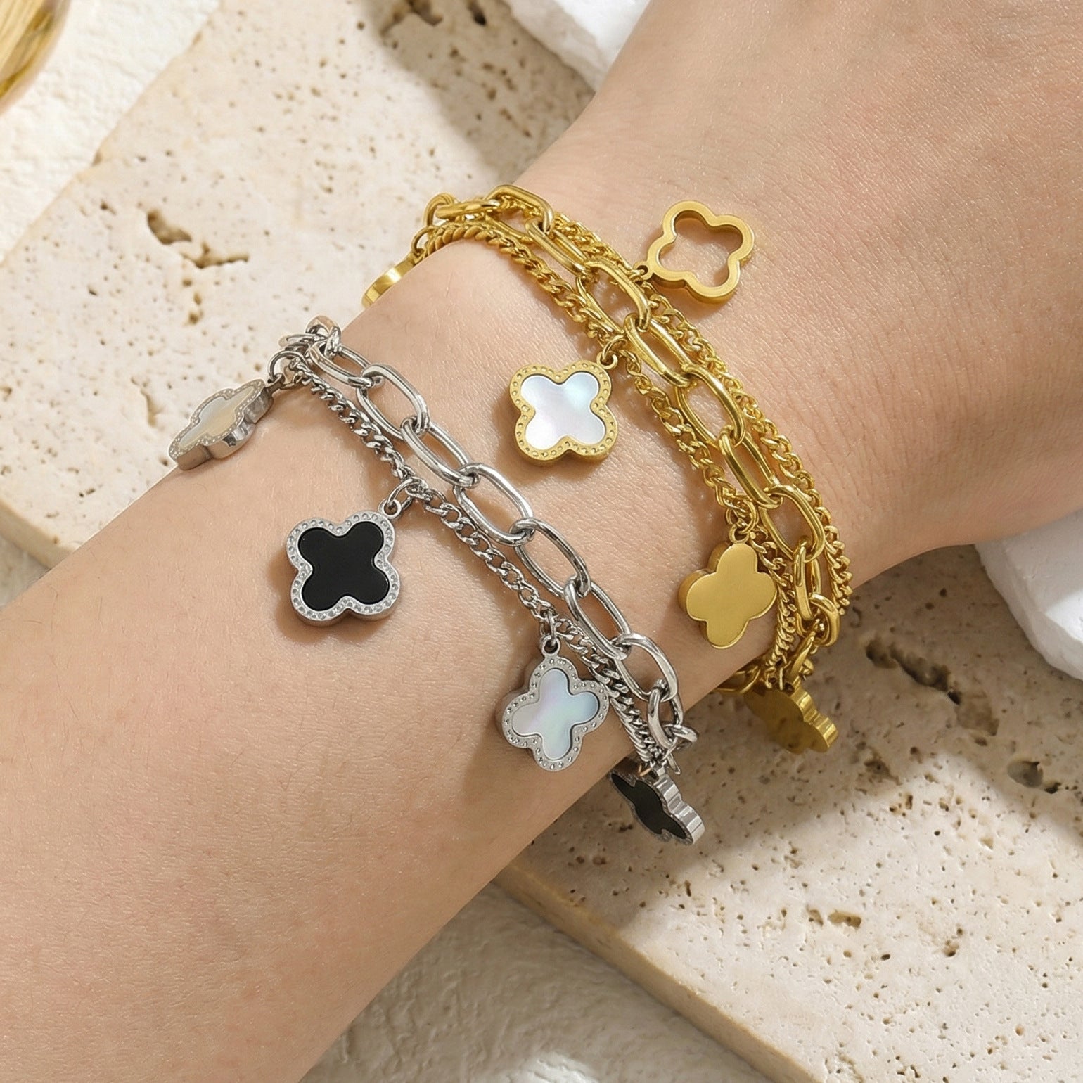 Four-Leaf Clover Bracelet — Titanium Steel Light Luxury