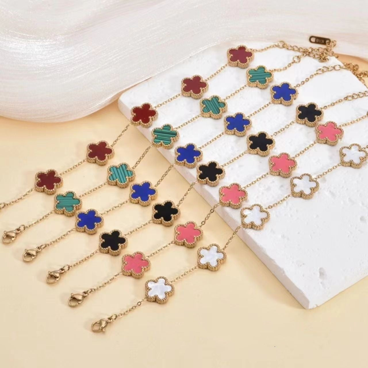 Five-Leaf Flower White Shell Bracelet — 18K Gold Plated Stainless Steel