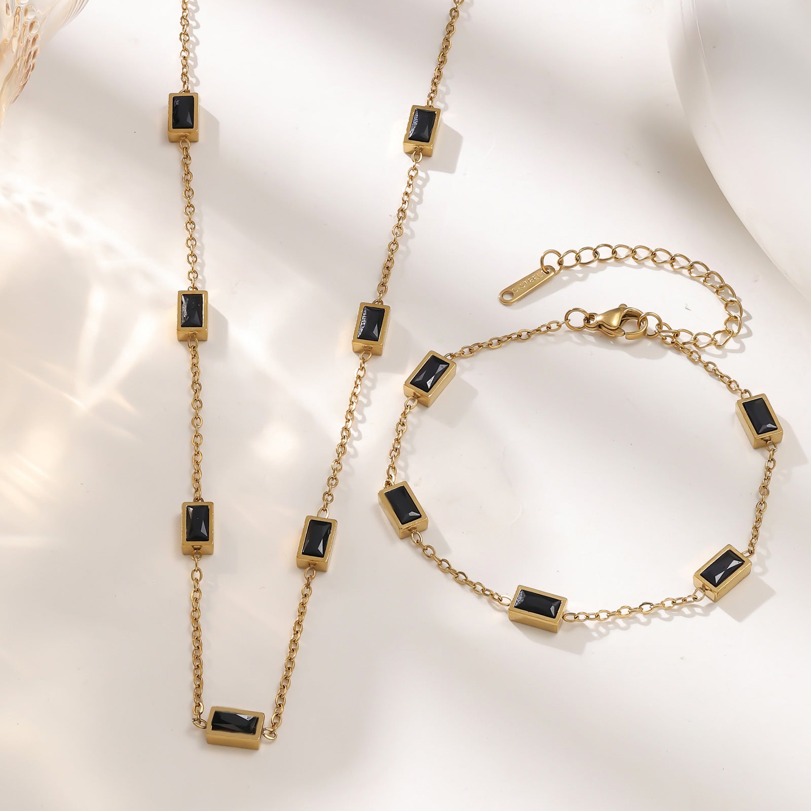 Geometric Rectangle Zirconia 304 Stainless Steel Jewelry Set — Retro Choker Style