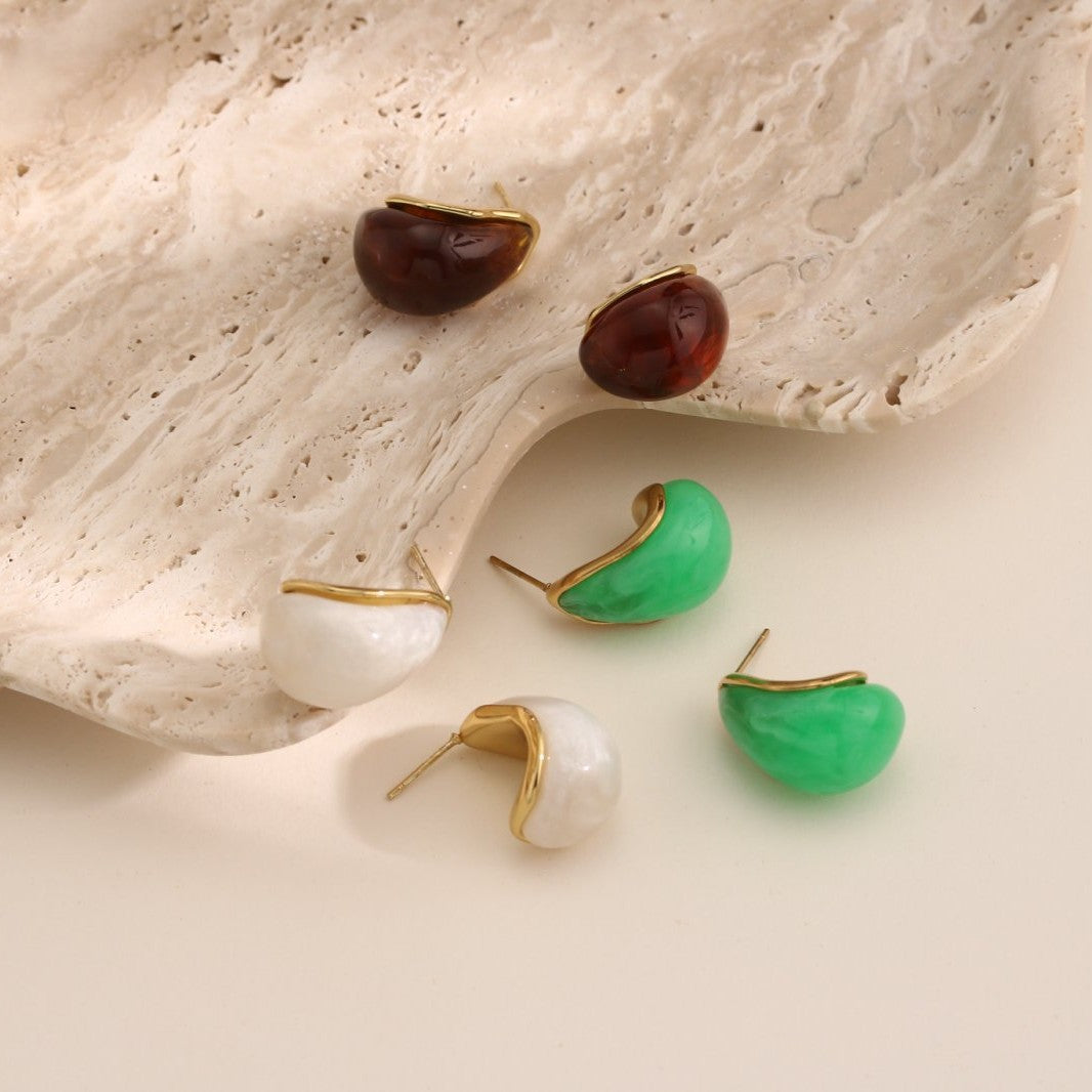 Vintage Resin Oval Stud Earrings — Light Luxury Blending