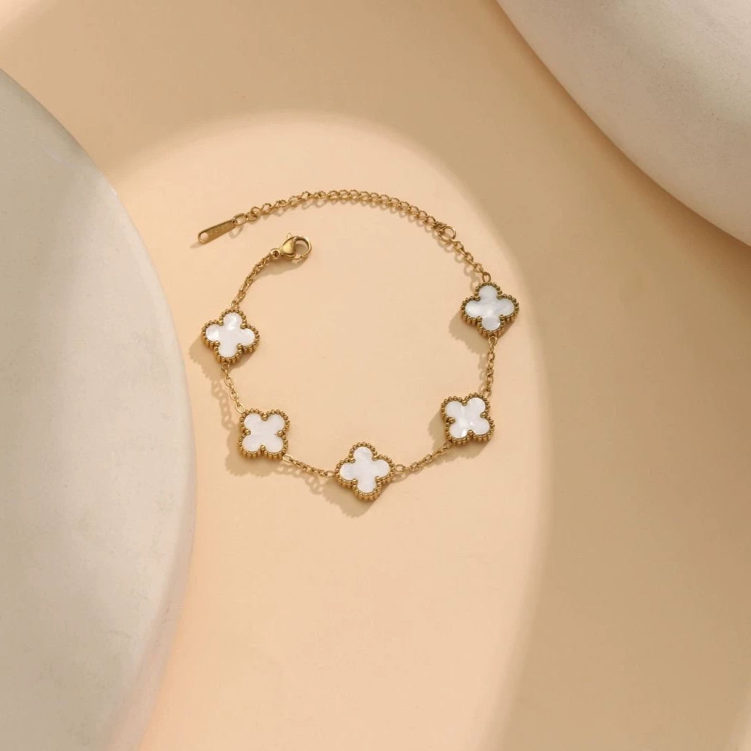 Four Leaf Clover Bracelet — 18K Gold Plated Stainless Steel