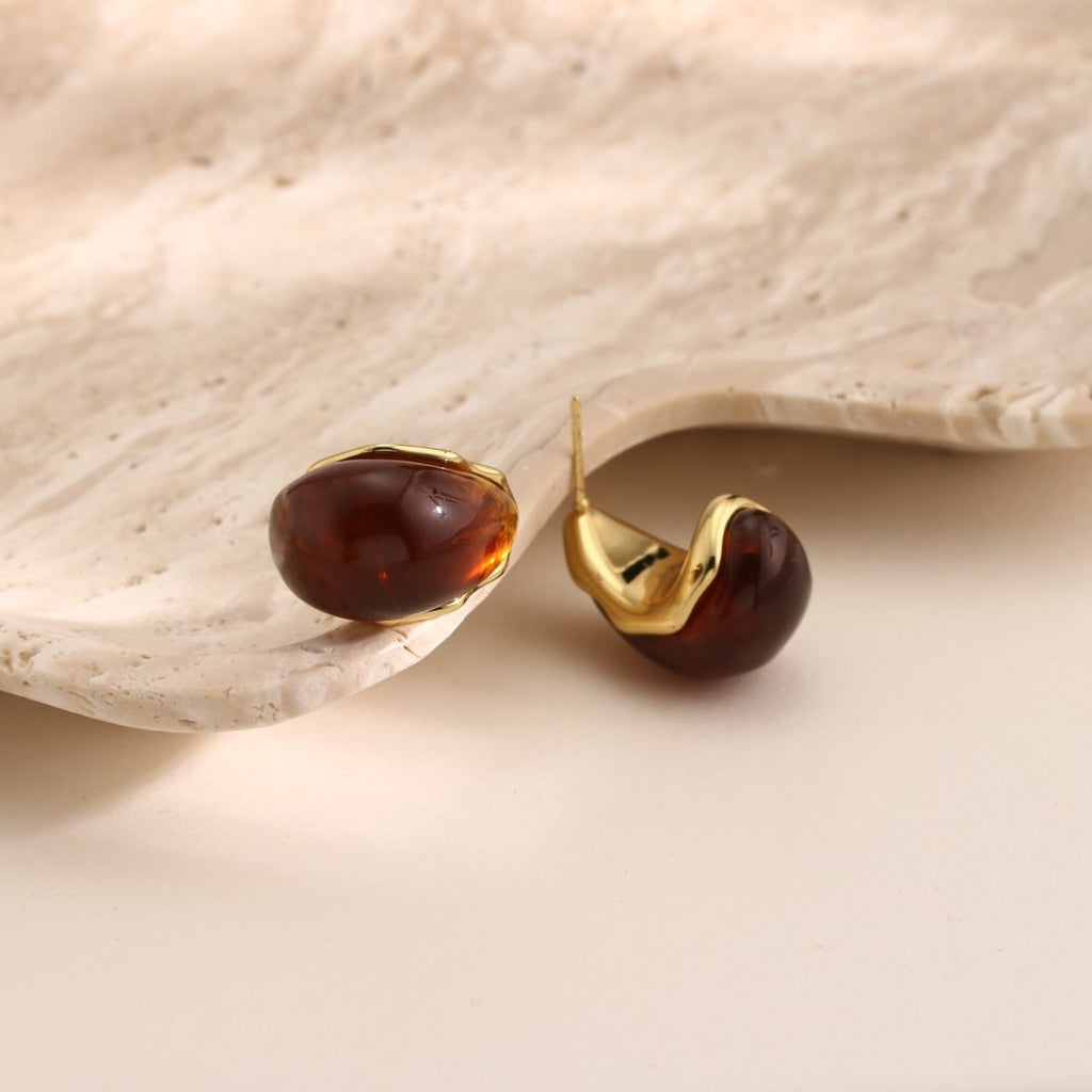 Vintage Resin Oval Stud Earrings — Light Luxury Blending