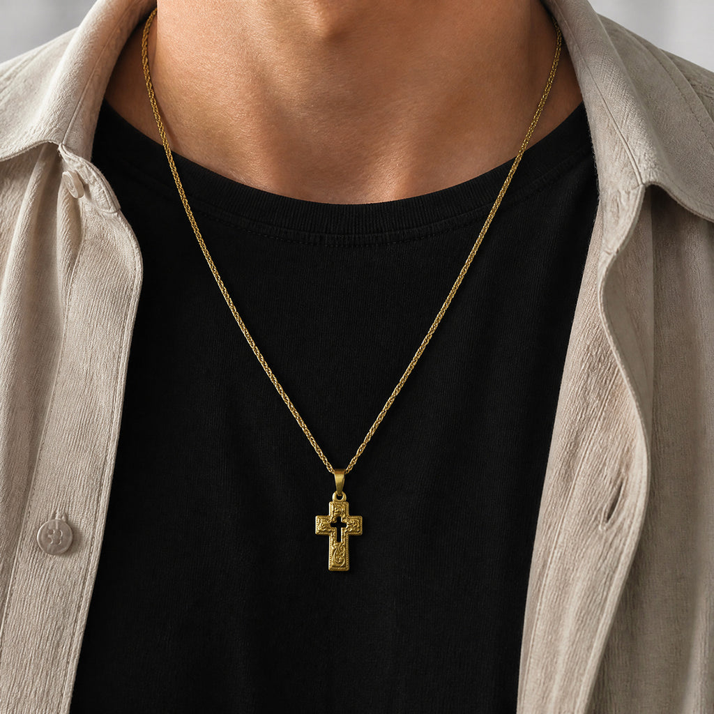 MAMA Letter Lock Clavicle Necklace — 18K Gold 304 Stainless Steel