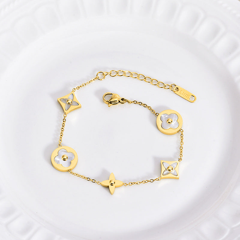 Four-Leaf Clover White Shell Bracelet — 18K Gold Plated Titanium Steel