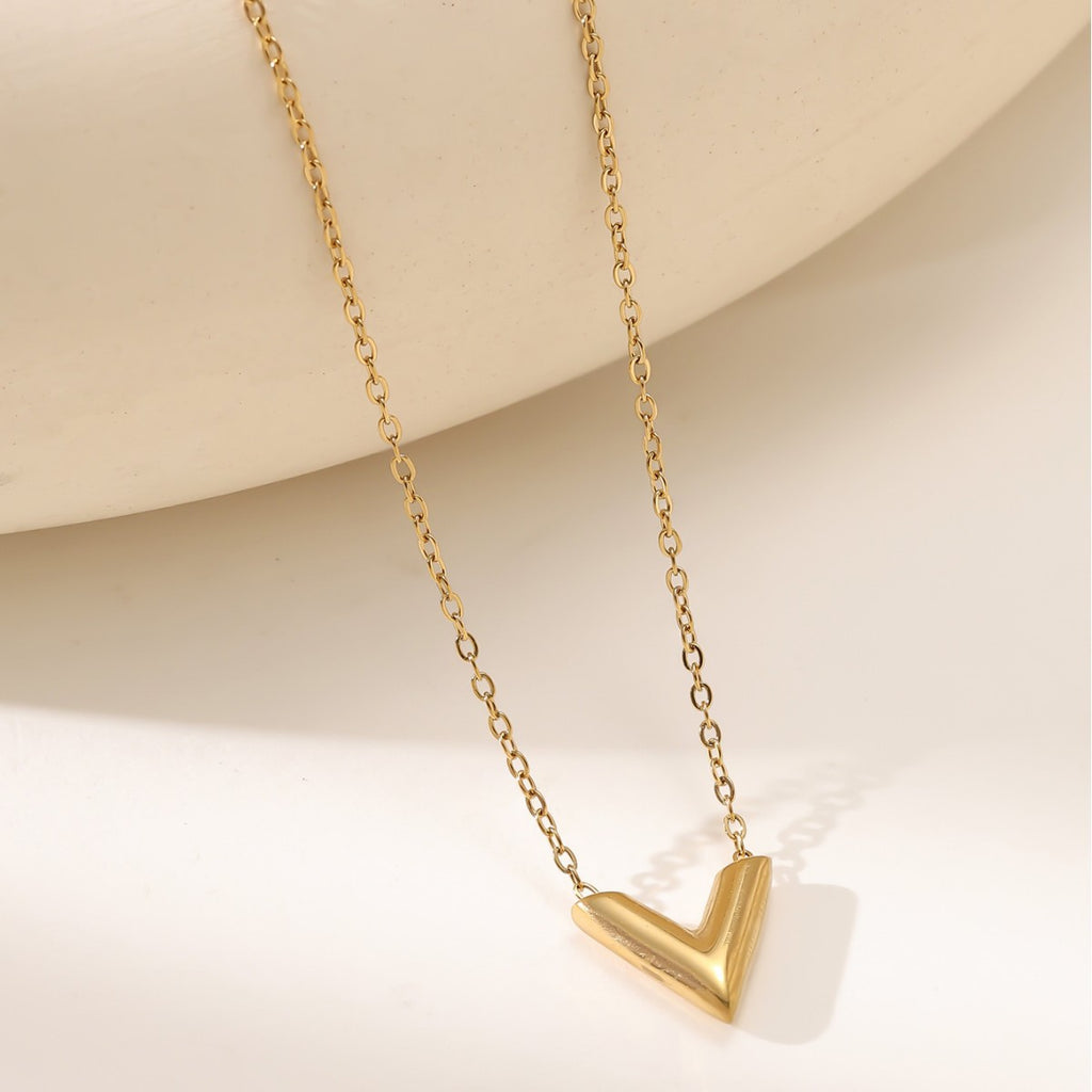 Butterfly Moon Pearl V-Chain Necklace — 18K Gold Plated Titanium Steel