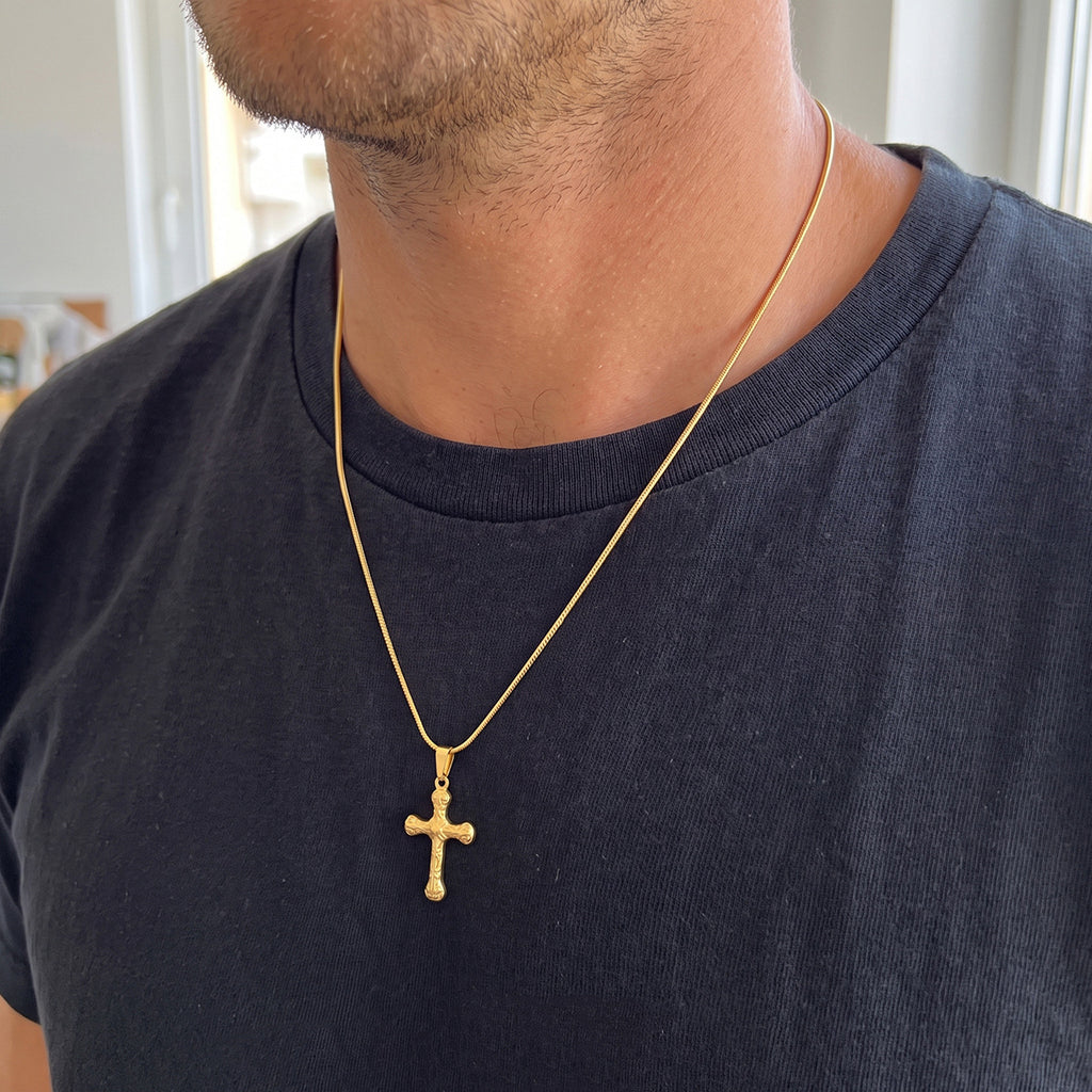 MAMA Letter Lock Clavicle Necklace — 18K Gold 304 Stainless Steel
