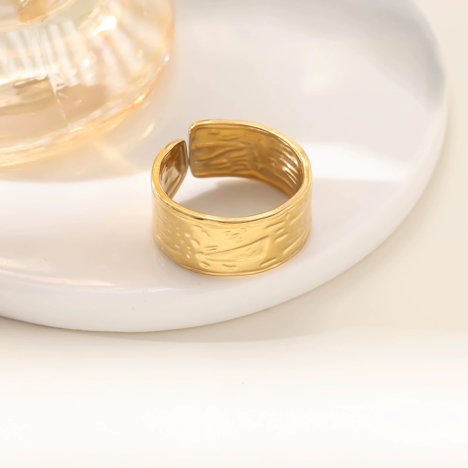 Irregular Hollow Ring — 18K Gold Plated Fashion